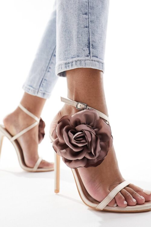 Sandale stiletto nude cu floare decorativă 3D